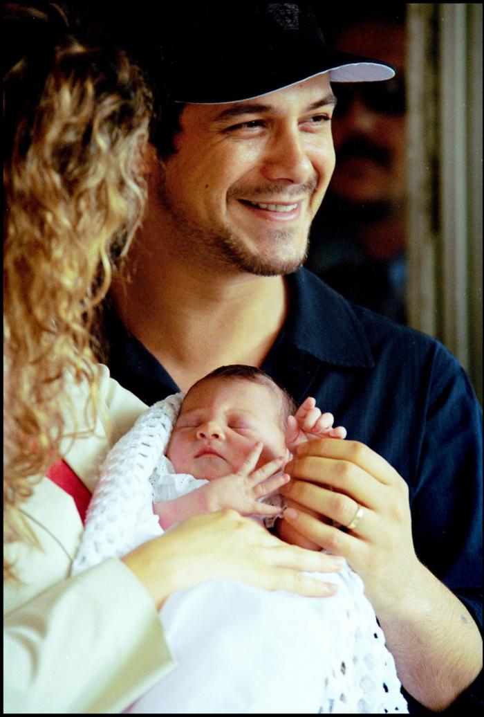 Manel Fuentes y otros famosos que ya tienen hijos mayores de edad