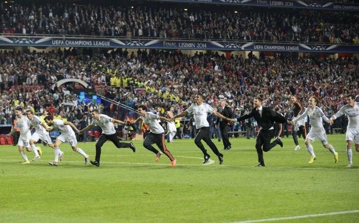 La Cibeles vibra con la 'Décima' del Madrid (FOTOS)