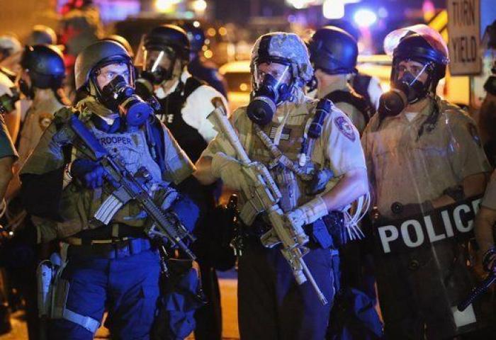 La calma vuelve a Ferguson tras la visita del fiscal general de EEUU