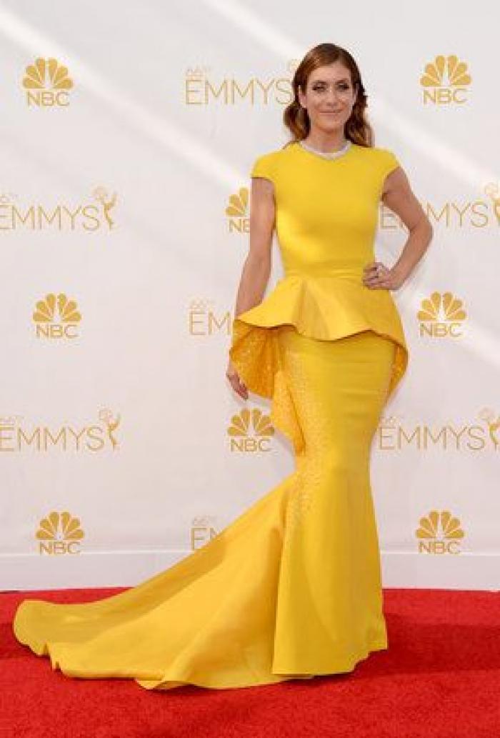 Emmy 2014: el beso de Bryan Cranston a Julia Louis-Dreyfus (GIFS)