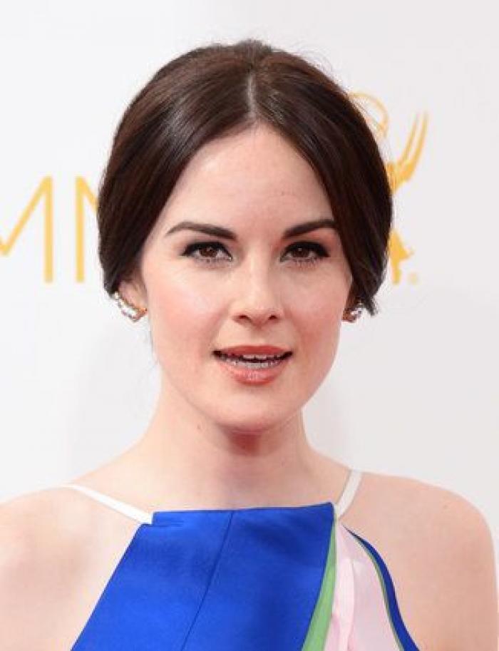 Emmy 2014: el beso de Bryan Cranston a Julia Louis-Dreyfus (GIFS)