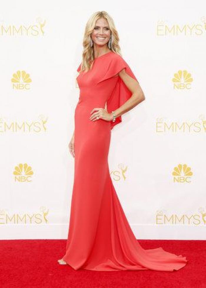 Emmy 2014: el beso de Bryan Cranston a Julia Louis-Dreyfus (GIFS)