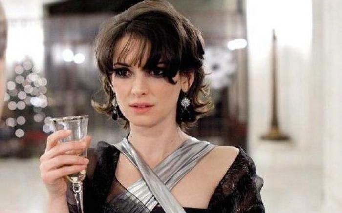 Michael Keaton transmuta de Batman a 'Birdman' en el Festival de Venecia (VÍDEO)