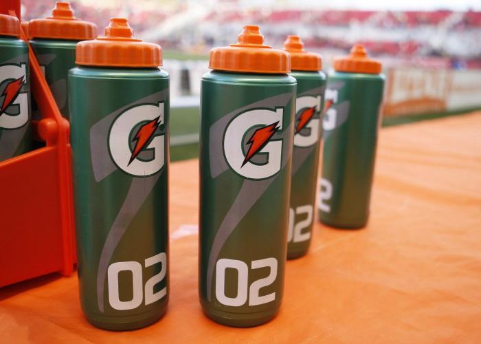 ¿Cuántas veces puedo rellenar la botella de agua?