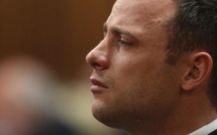 La cara de Pistorius al escuchar el fallo de la jueza (FOTOS)