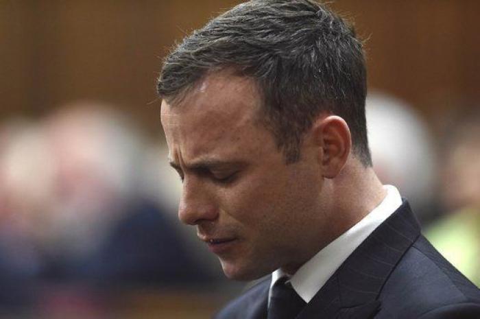 La cara de Pistorius al escuchar el fallo de la jueza (FOTOS)