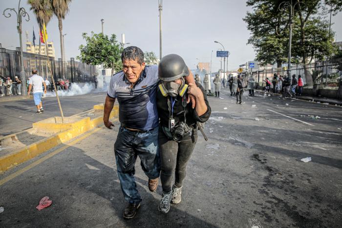 Las protestas contra Dina Boluarte toman Lima mientras crecen los bloqueos en el resto de Perú