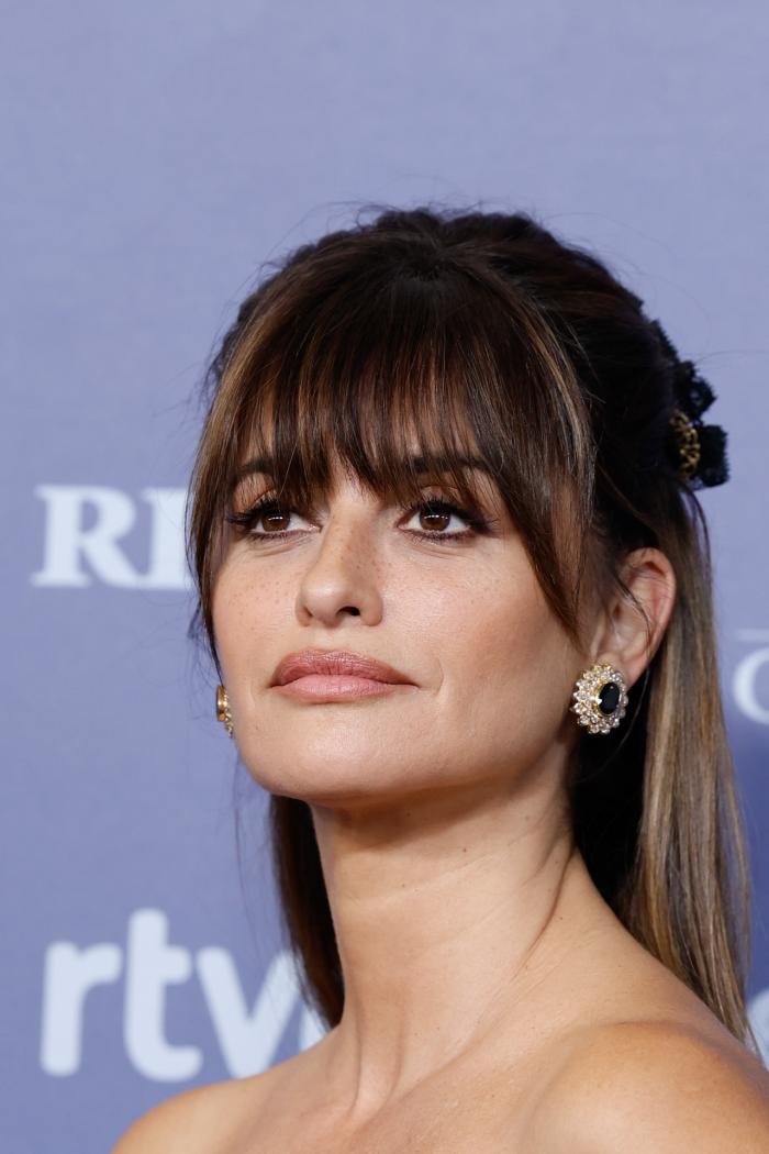 Todos los vestidos de la alfombra roja de los Goya 2023