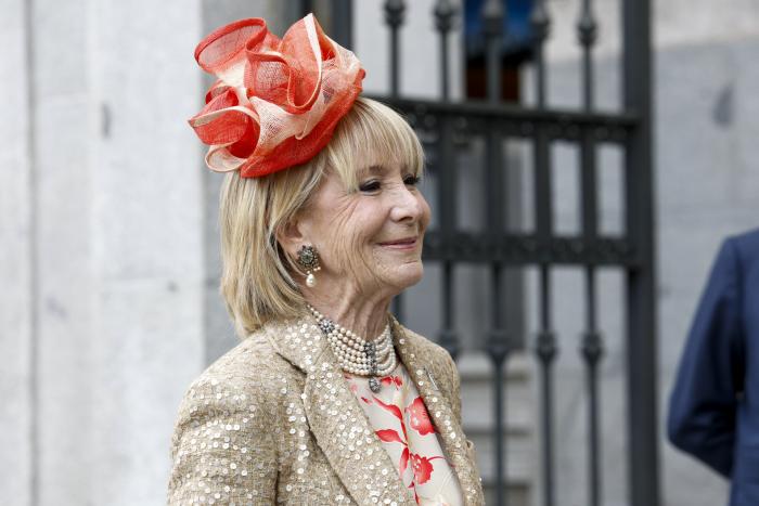 La primera imagen de Almeida y Teresa Urquijo como marido y mujer