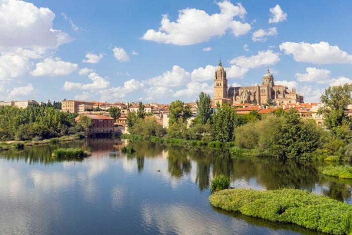 11 ciudades españolas de menos de 500.000 habitantes donde pasar un fin de semana irrepetible
