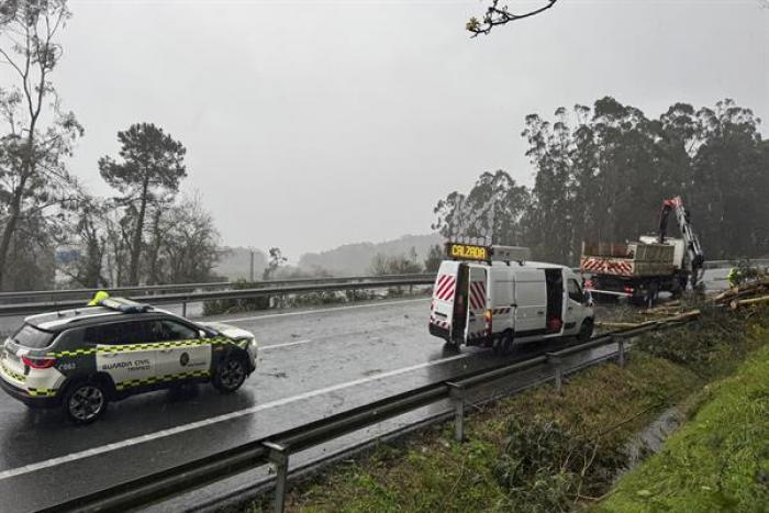 Los estragos de Herminia en España: un muerto, vientos de hasta 160 km/h, cortes de luz y miles de incidencias