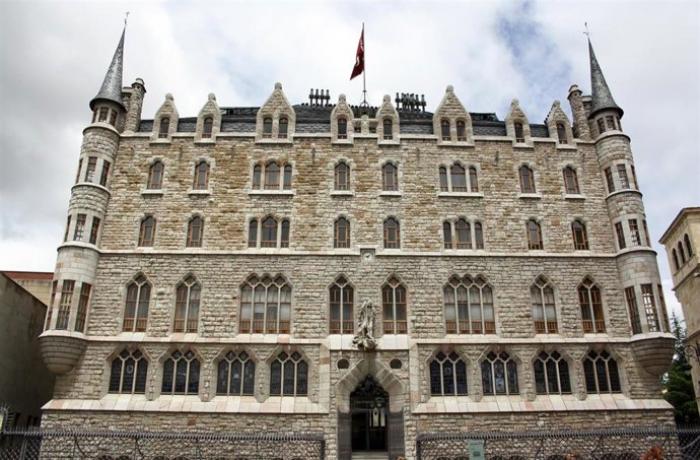 11 ciudades españolas de menos de 500.000 habitantes donde pasar un fin de semana irrepetible