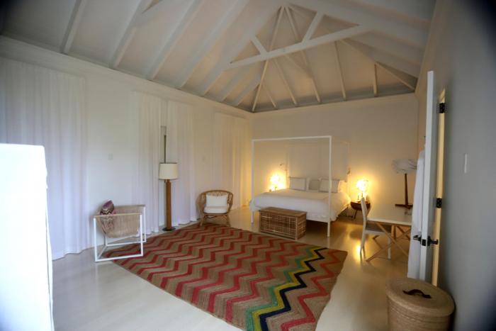 Un paseo en 10 fotografías inéditas por la "isla de los pedófilos" de Jeffrey Epstein