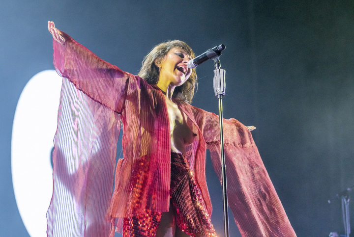 La cantante Eva Amaral actúa en uno de los escenarios del Festival Sonorama 2023