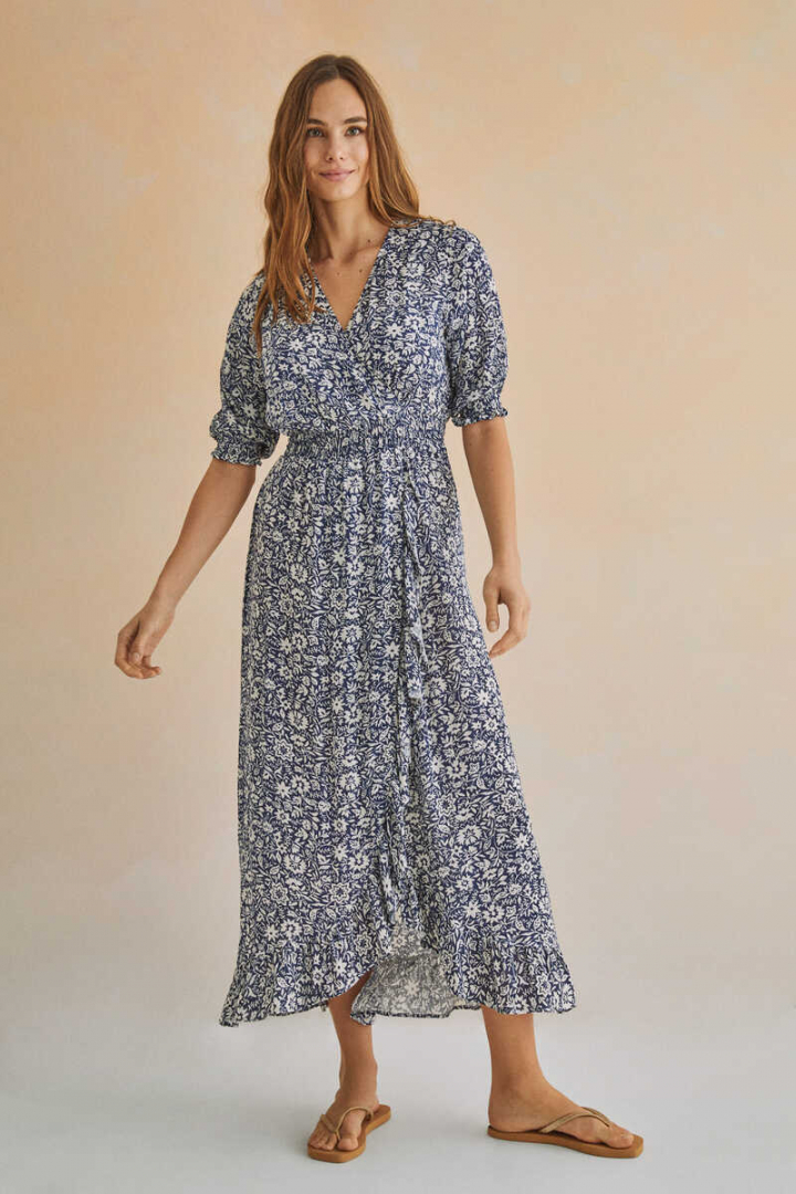 Vestido midi de women'secret.