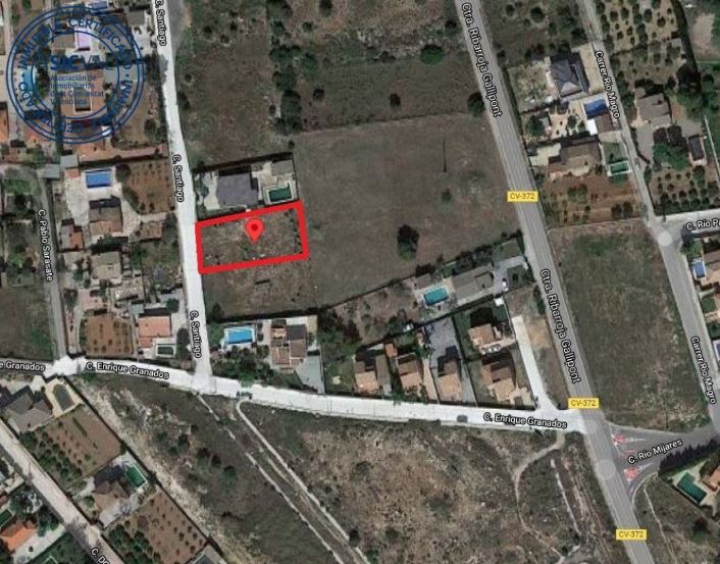 Terreno de 831 metros cuadrados en La Pobla de Vallbona (Valencia) por 49.900 euros