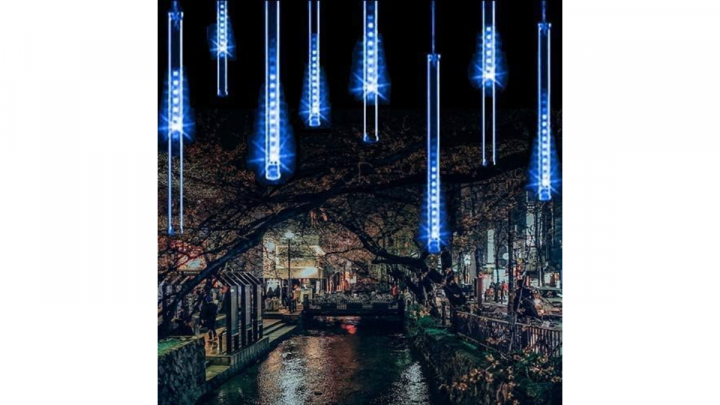 Luces navideñas en forma de lluvia