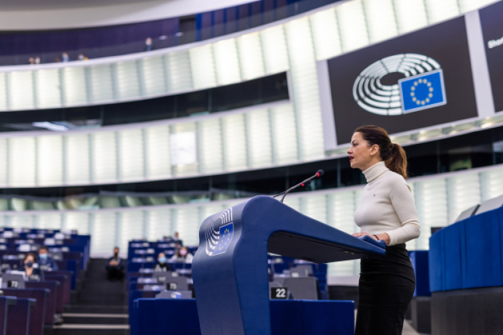 Sira Rego, durante una intervención en el Parlamento Europeo (Estrasburgo, Francia).