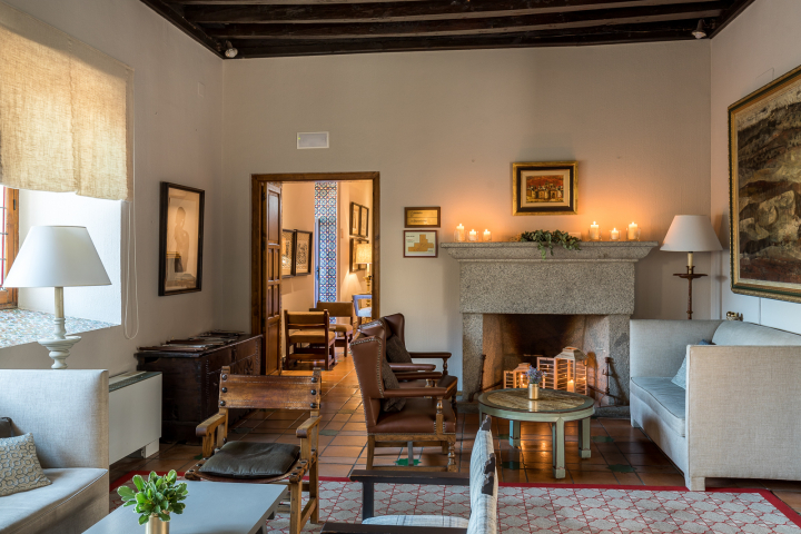 Rincón de lectura del Parador de Ávila.