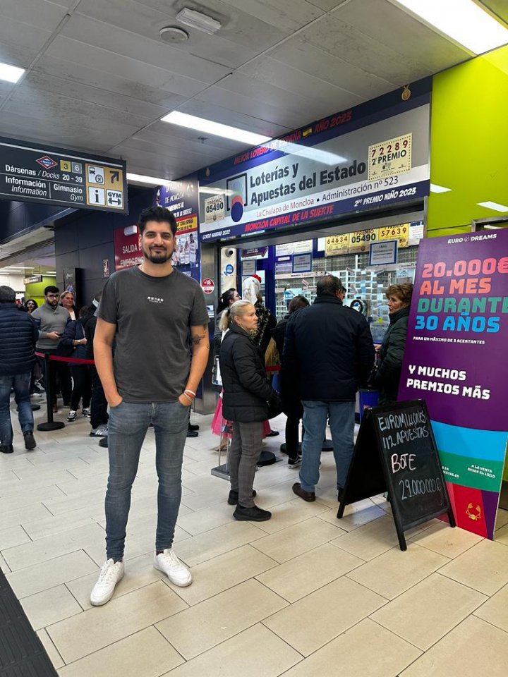 Joaquín Monroy, de La Chulapa, elegido Mejor lotero del año 2023.