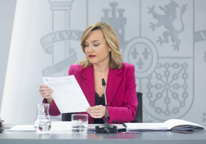 Pilar Alegría, en la rueda de prensa desde La Moncloa este martes 9 de enero