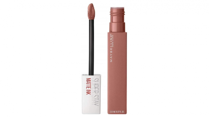El labial mate más permanente es de Maybelline New York, con una duración de hasta 16 horas.