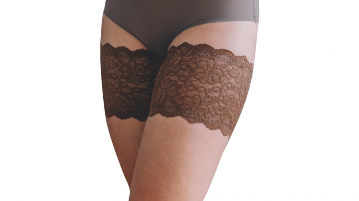 Ligas elásticas antirozaduras para muslo, diseño de encaje, disponibles en multitud de colores.