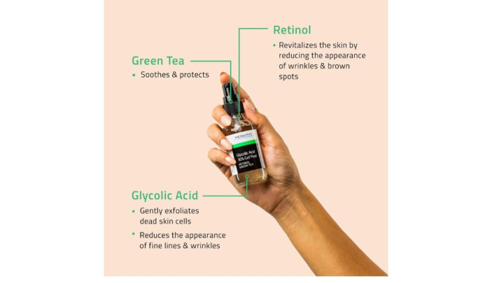 Este serúm con retinol y té verde favorece la disminución de las manchas en la piel