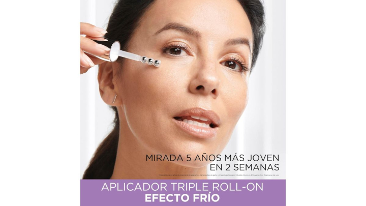 Este contorno de ojos con cafeína promete rejuvenecer la mirada.