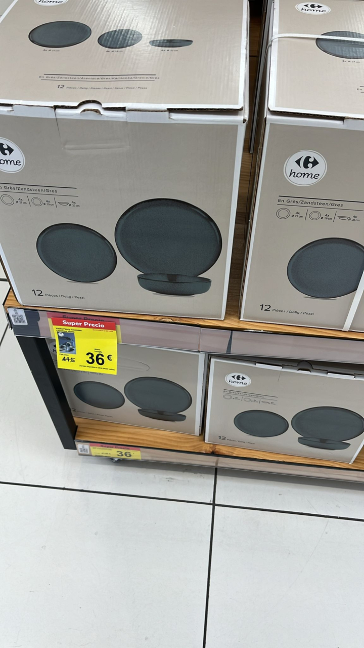 Vajilla Fancy de Carrefour.