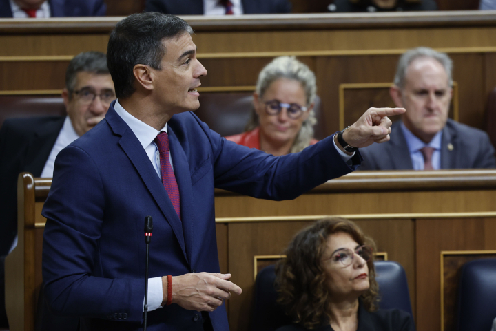 El presidente del Gobierno, Pedro Sánchez interviene en la sesión de control celebrada este miércoles en el Congreso.