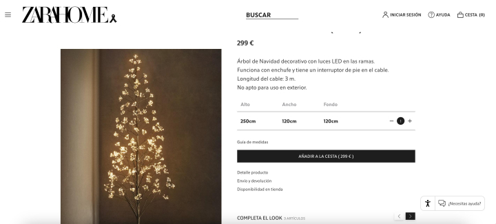 Captura de pantalla de la web de Zara Home con un árbol de Navidad con luces LED.
