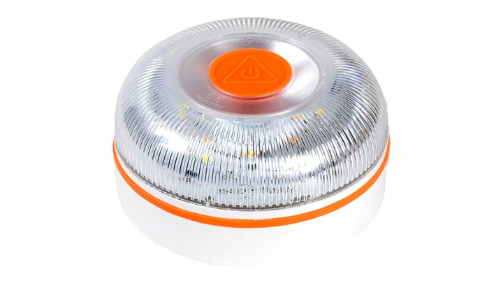 La luz de emergencia sobre fondo blanco.