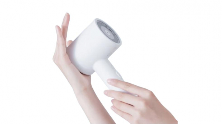 Este secador de pelo Xiomi es compacto y fácil de usar