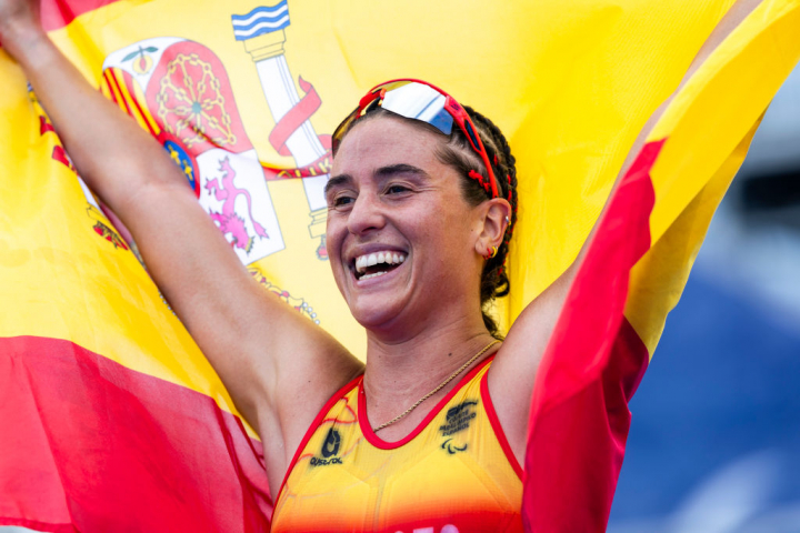 Marta Francés celebra su plata en los Juegos Paralímpicos de París 2024