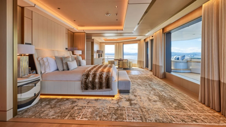 Interior de una estancia del megayate  'Renaissance', construido por los astilleros vigueses Freire Shipyard.