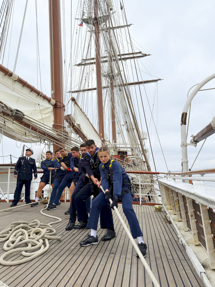 La princesa Leonor, en el Juan Sebastián Elcano.