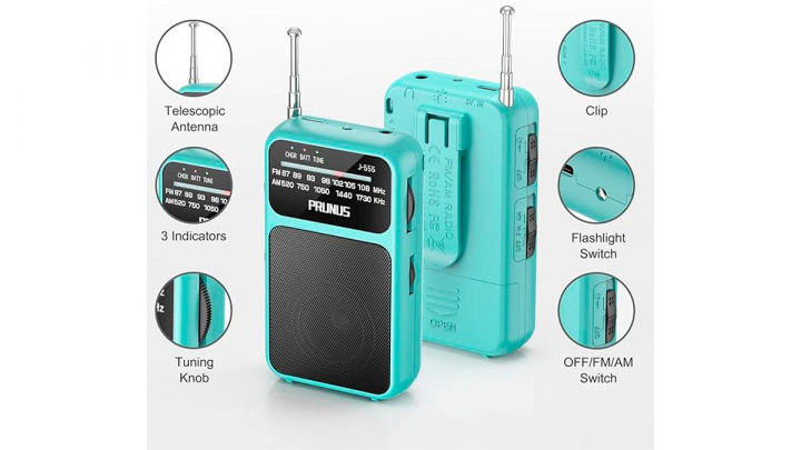 radio sobre fondo blanco