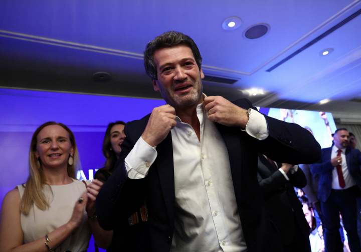 El líder de la ultraderecha portuguesa, André Ventura, celebra los históricos resultados de Chega.