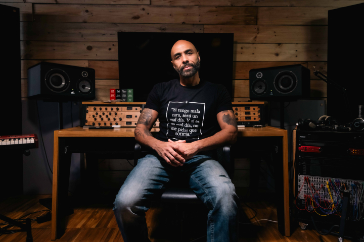 El Chojín, en el estudio de las instalaciones de BELIEVE en Madrid.