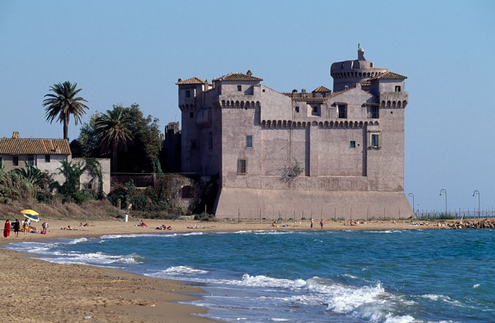 Imagen de archivo del castillo de Santa Marinella, en Roma.