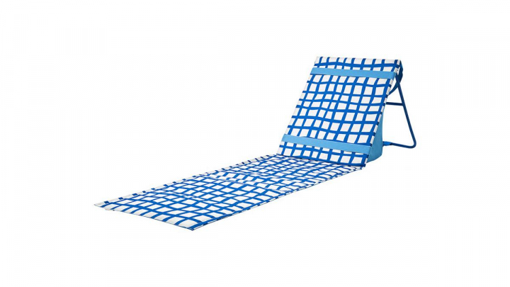 Tumbona sobre fondo blanco