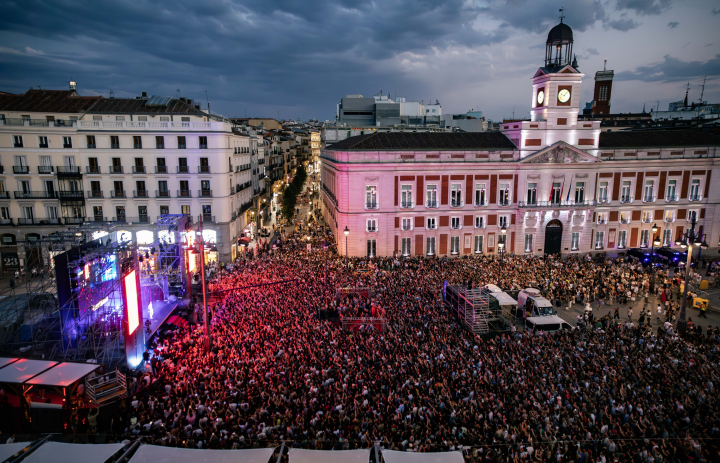 La plaza Mayor durante el homenaje a Camarón.