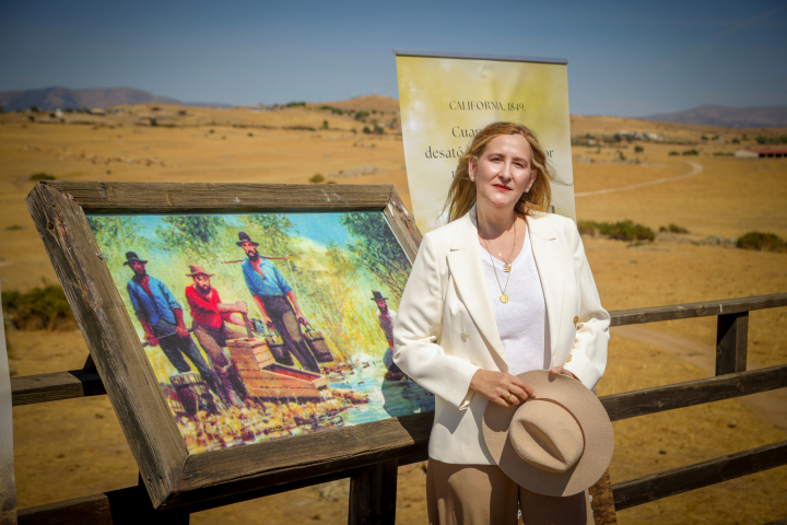 Luz Gabás presenta 'Corazón de oro' en la Dehesa de Navalvillar de Madrid