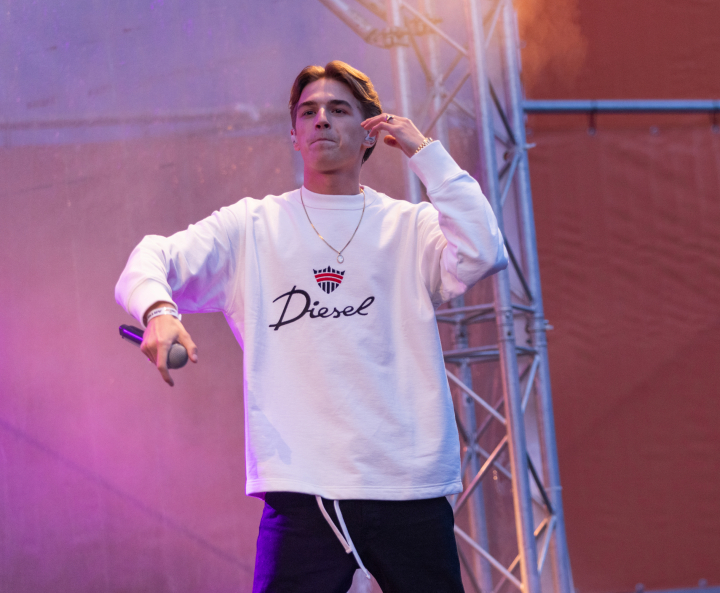 Antoon en el concierto por el Día del Rey 2024 en Breda