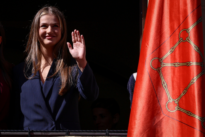 La princesa Leonor en el ayuntamiento de Viana en su primera visita oficial a Navarra