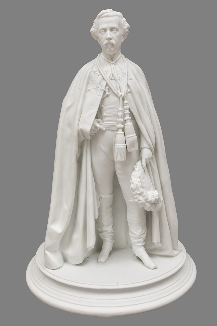 Fotoescultura del rey Francisco de Asís en la exposición 'Fotoescultura: el 3D del siglo XIX' en la Galería de las Colecciones Reales