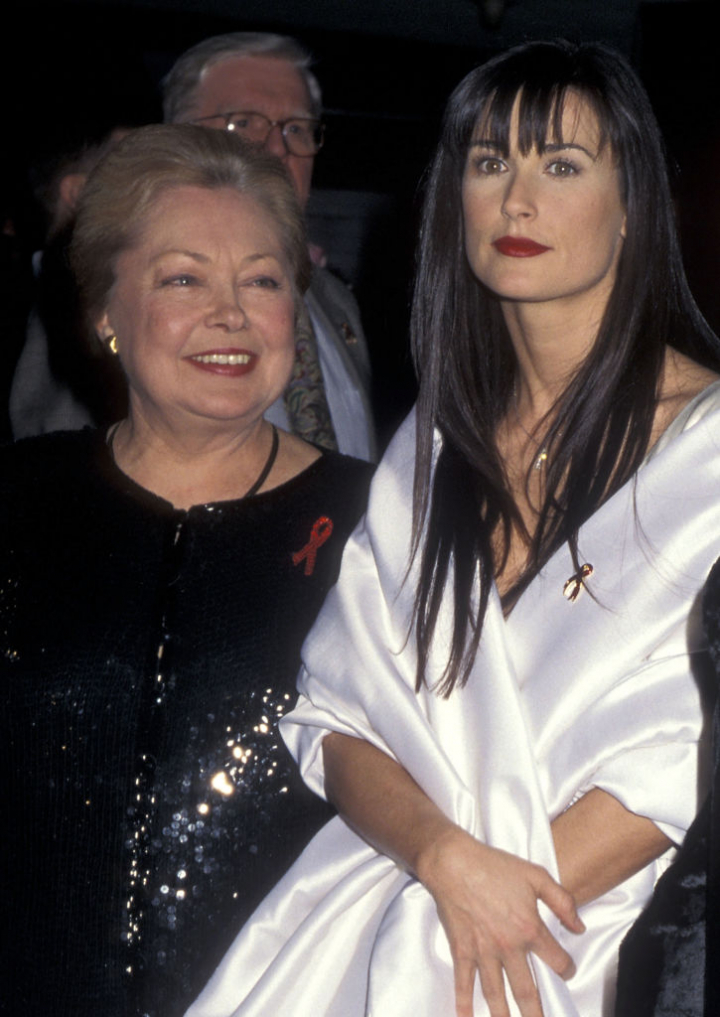 Demi Moore en una imagen de 1996, con el flequillo que lució en la película 'Striptease'.