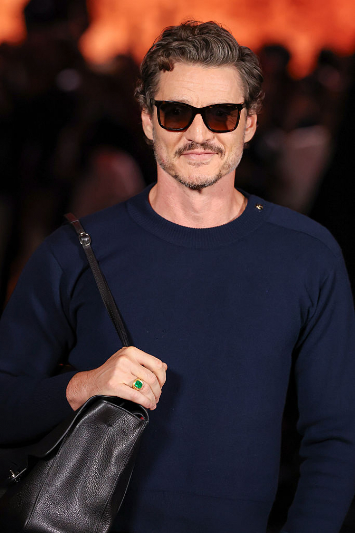 Pedro Pascal en el desfile de Channel en París celebrado el lunes.