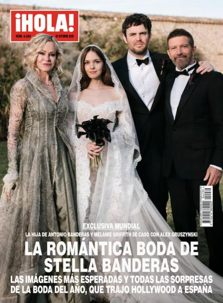 Portada de la revista ¡Hola! sobre la boda de Stella Banderas